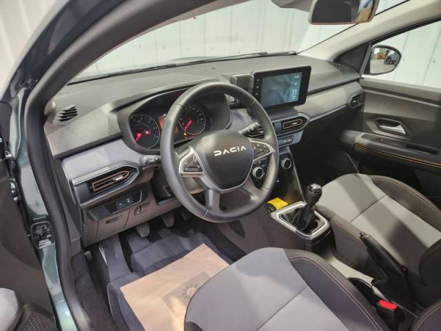 Dacia Sandero image 9