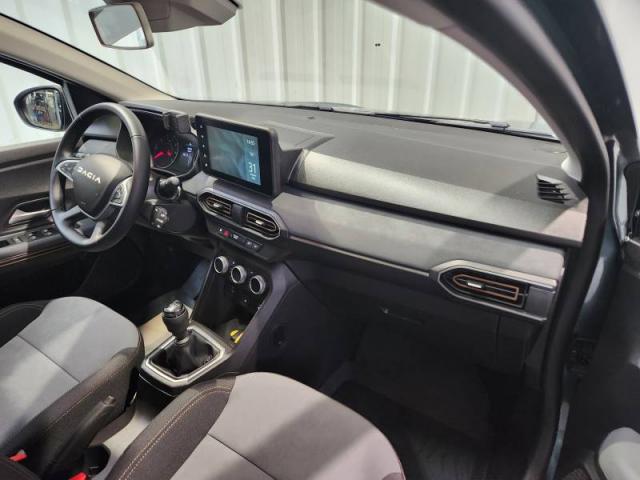 Dacia Sandero image 2