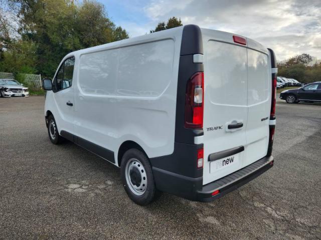 Renault Trafic image 2