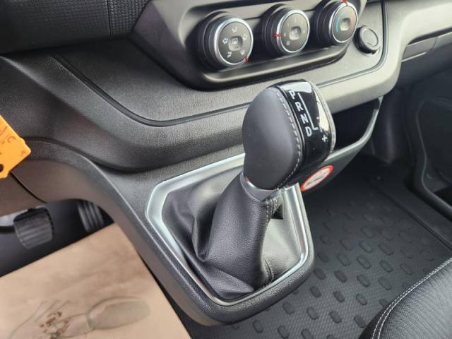 Renault Trafic image 9