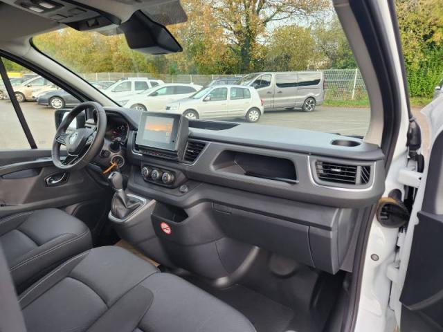 Renault Trafic image 3