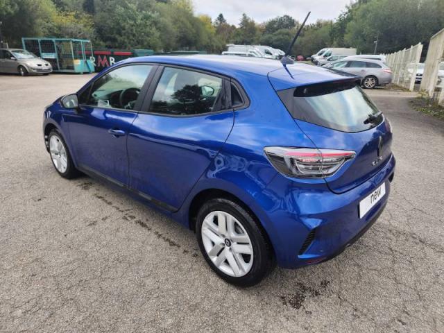 Renault Clio image 2