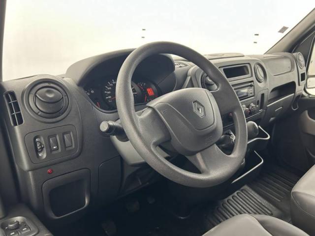 Renault Master image 1
