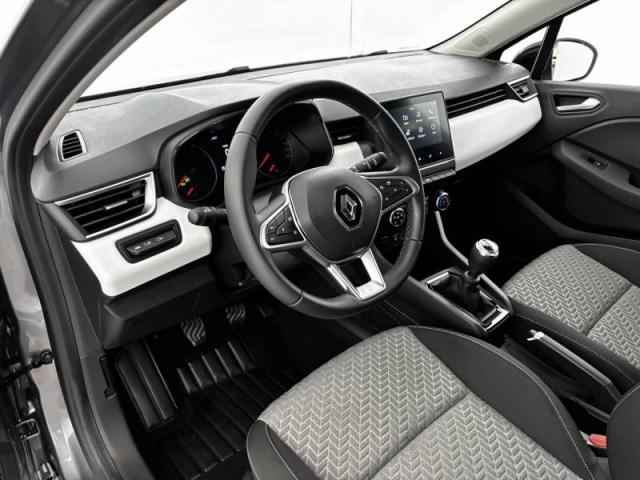 Renault Clio image 6