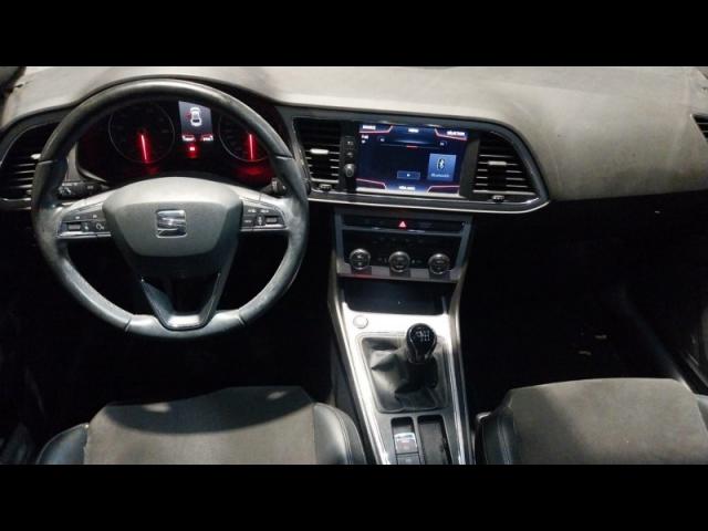 Seat Leon image 3