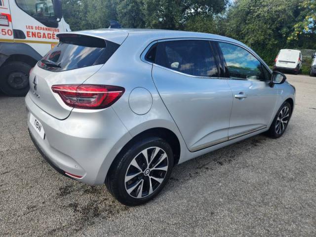 Renault Clio image 2