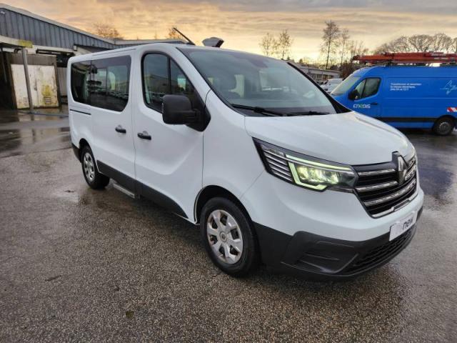 Renault Trafic image 1