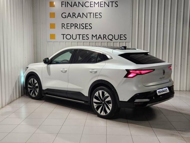 Renault Rafale image 9