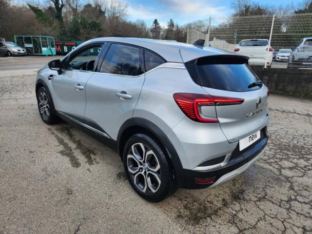 Renault Captur image 2