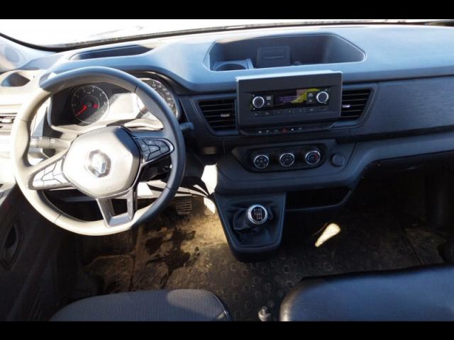 Renault Trafic image 3
