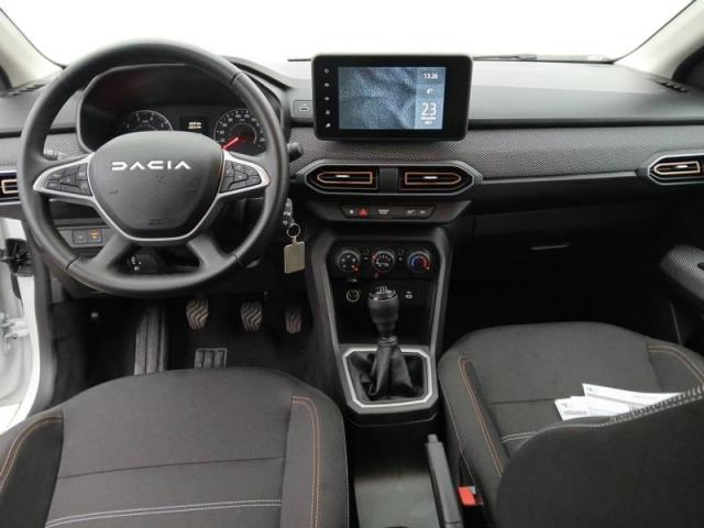 Dacia Sandero image 2