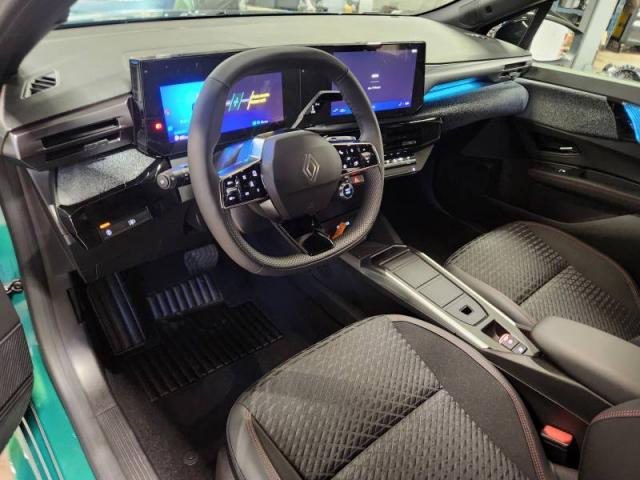 Renault Clio image 2