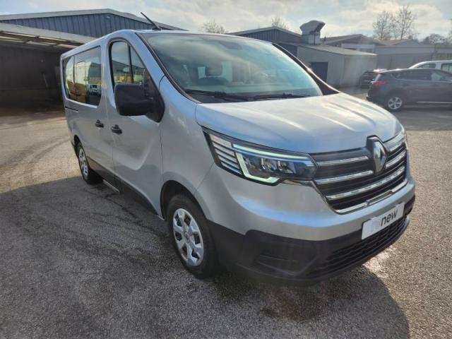 Renault Trafic image 2
