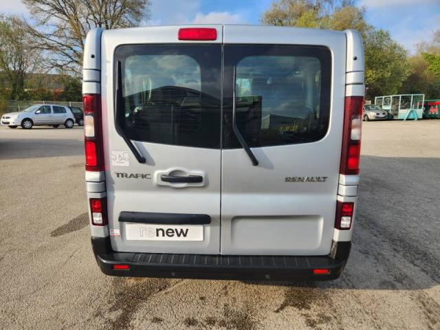 Renault Trafic image 2