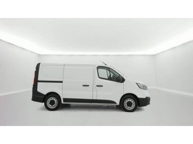 Renault Trafic image 1