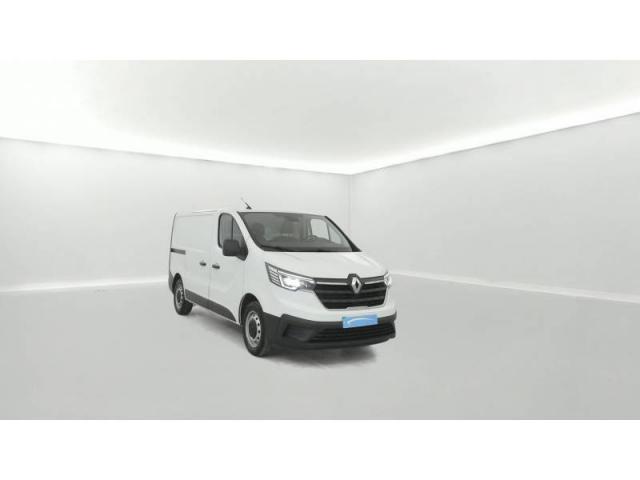 Renault Trafic image 2