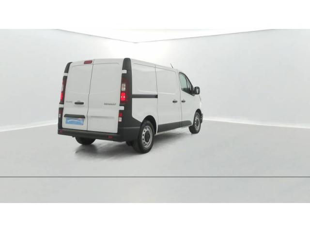Renault Trafic image 1