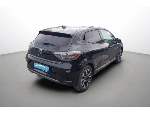 Renault Clio image 2