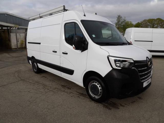 Renault Master image 2
