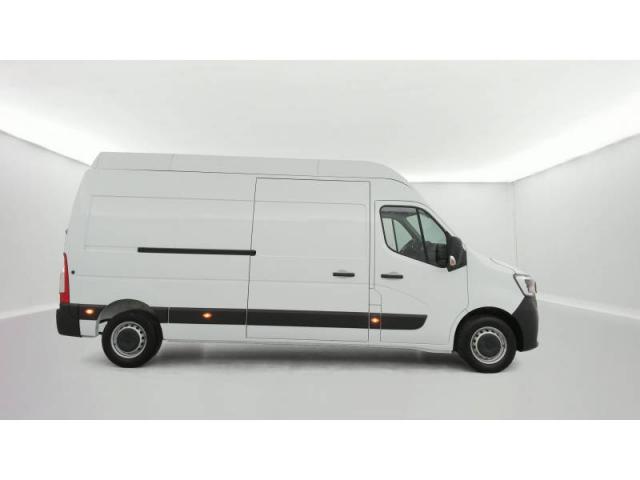Renault Master image 9