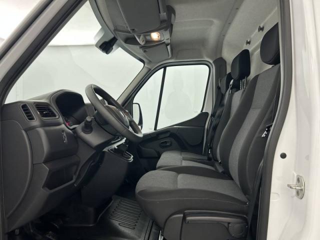 Renault Master image 6