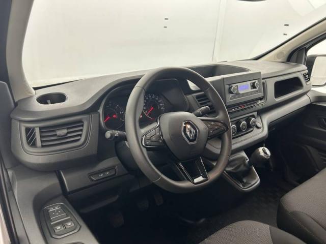 Renault Trafic image 7