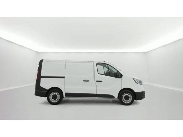 Renault Trafic image 8