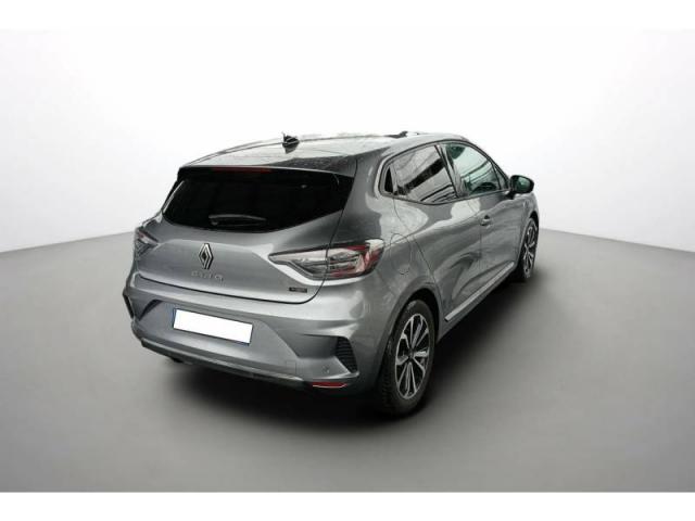 Renault Clio image 2