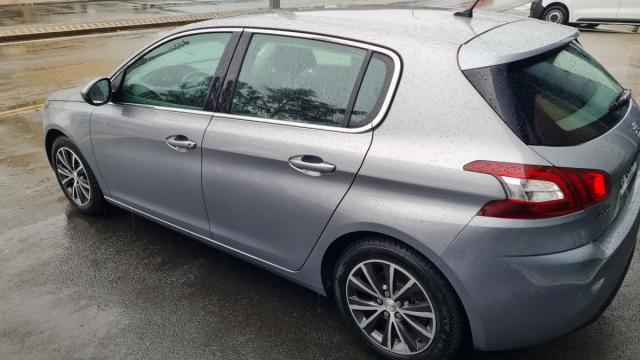 Peugeot 308 image 7