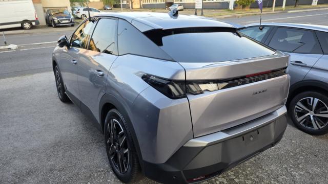 Peugeot 3008 image 3