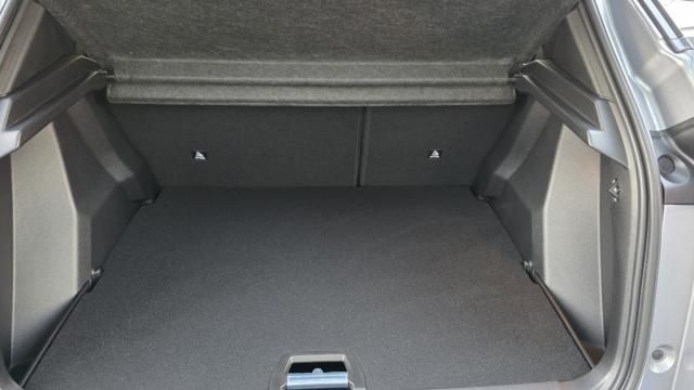Peugeot 2008 image 6