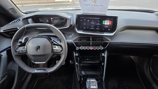 Peugeot 2008 image 7