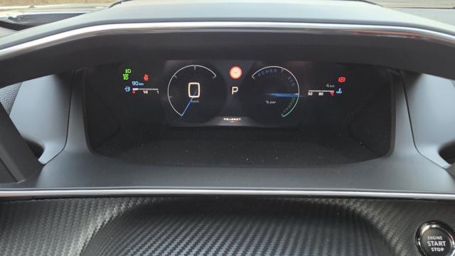 Peugeot 2008 image 3