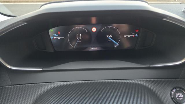 Peugeot 208 image 4