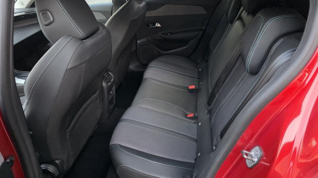Peugeot 308 image 1