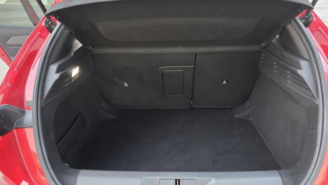 Peugeot 308 image 9