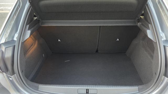 Peugeot 208 image 2