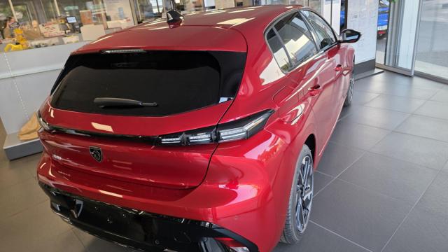 Peugeot 308 image 8