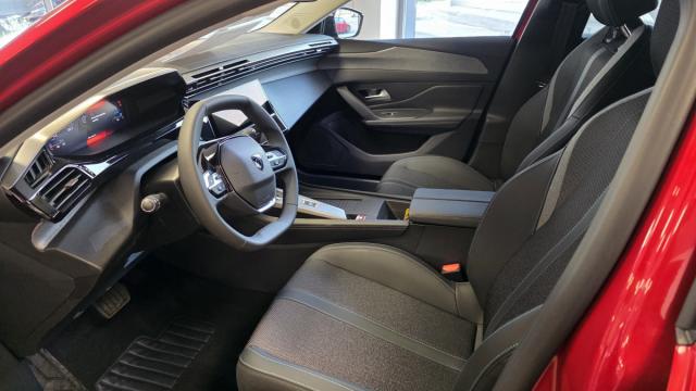 Peugeot 308 image 1