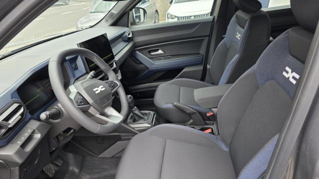 Dacia Duster image 9