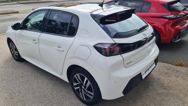 Peugeot 208 image 4
