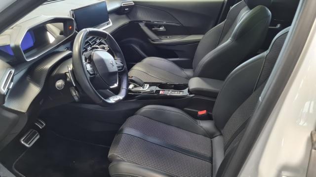 Peugeot 2008 image 5
