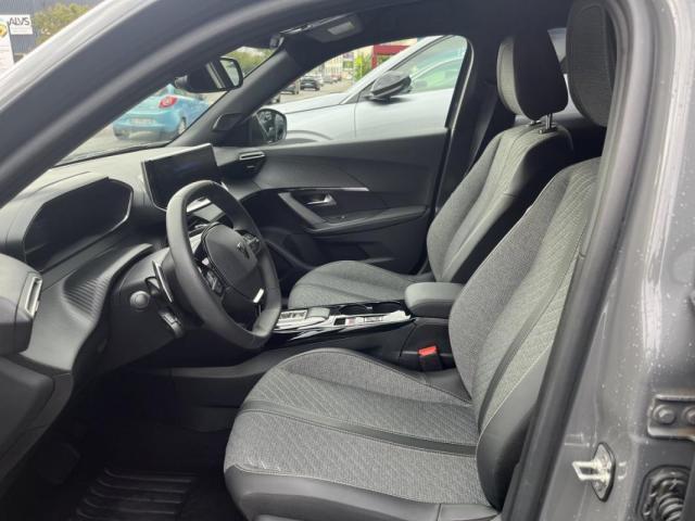 Peugeot 2008 image 1