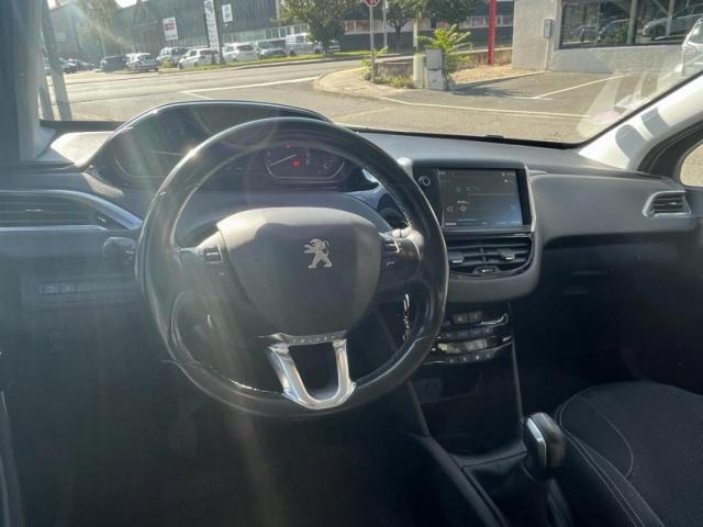 Peugeot 208 image 4