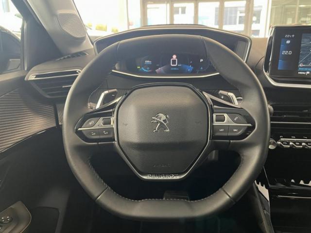 Peugeot 208 image 6