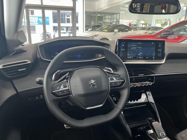 Peugeot 208 image 1