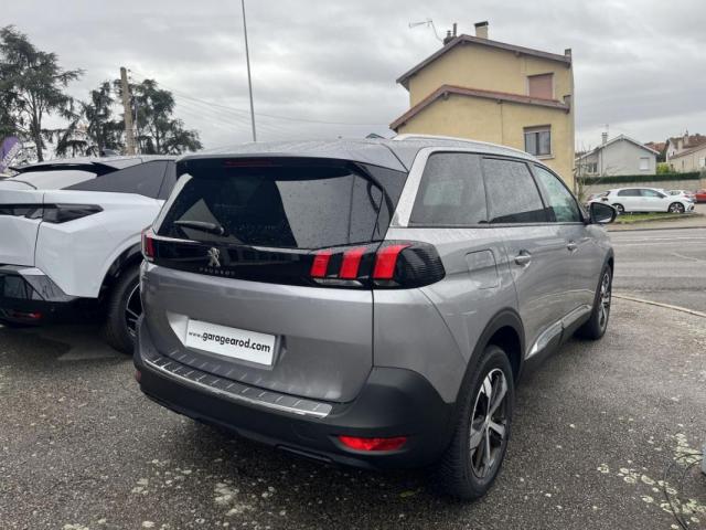 Peugeot 5008 image 8