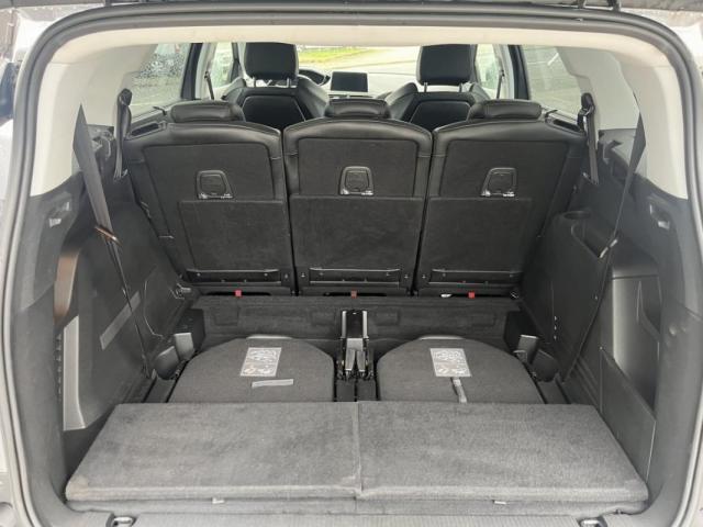 Peugeot 5008 image 4