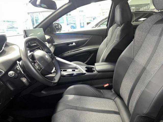 Peugeot 3008 image 8