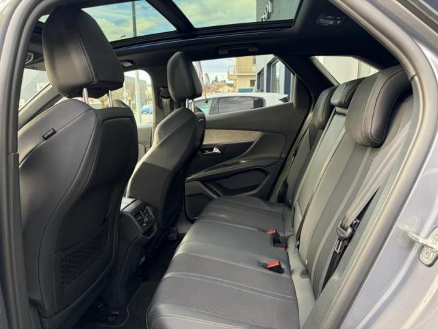 Peugeot 3008 image 2